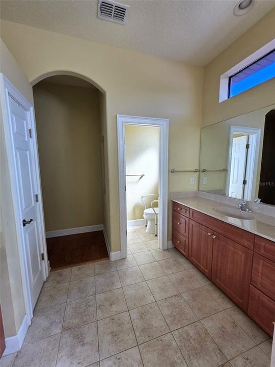 Active With Contract: $499,000 (3 beds, 3 baths, 2807 Square Feet)