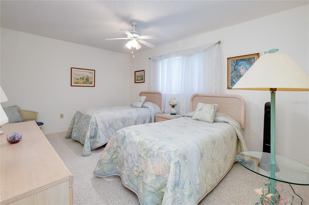 Под контрактом: $174,500 (2 спален, 2 ванн, 1121 Квадратных фут)