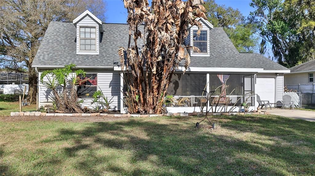 For Sale: $254,900 (4 beds, 1 baths, 1292 Square Feet)