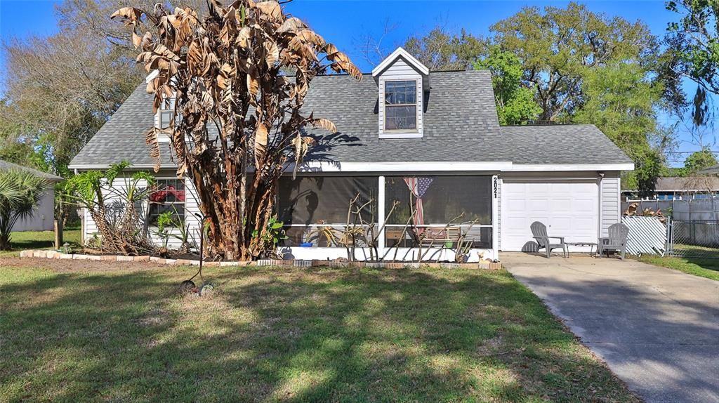 For Sale: $254,900 (4 beds, 1 baths, 1292 Square Feet)