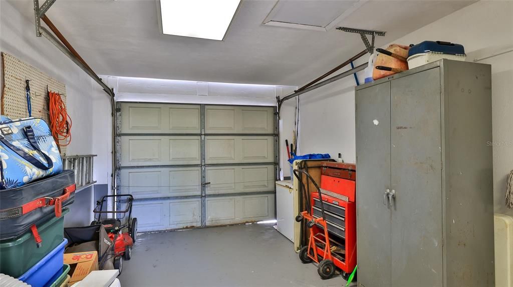 For Sale: $254,900 (4 beds, 1 baths, 1292 Square Feet)