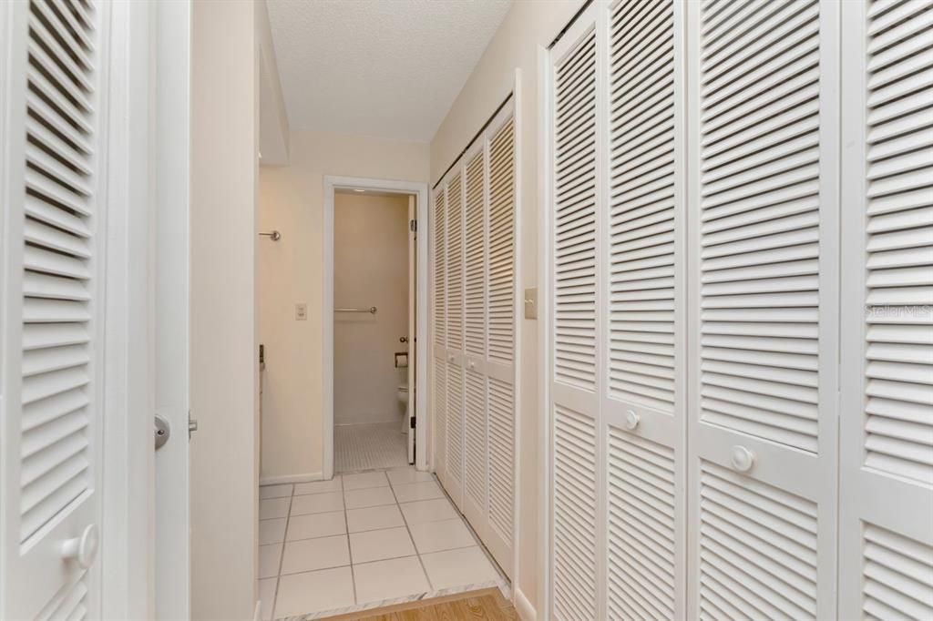 For Sale: $249,000 (2 beds, 2 baths, 1380 Square Feet)