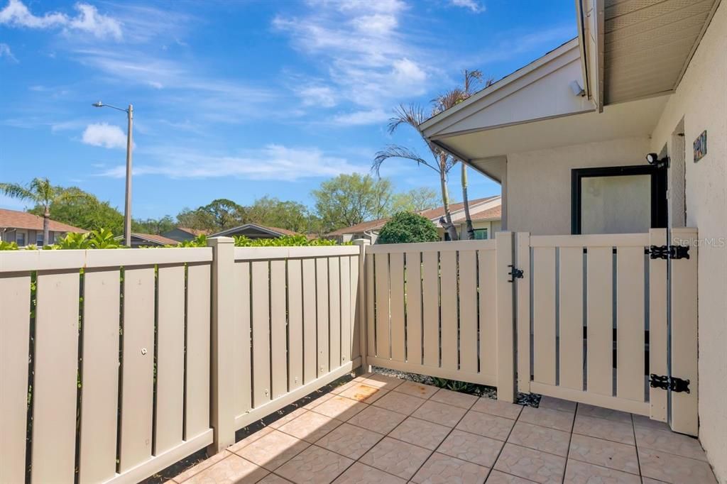 For Sale: $249,000 (2 beds, 2 baths, 1380 Square Feet)