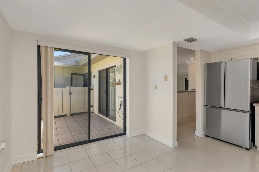 For Sale: $249,000 (2 beds, 2 baths, 1380 Square Feet)