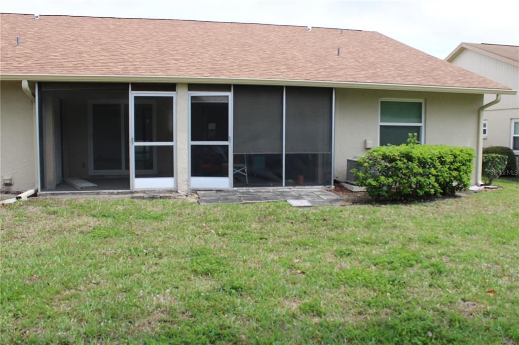 待售: $225,000 (2 贝兹, 2 浴室, 915 平方英尺)