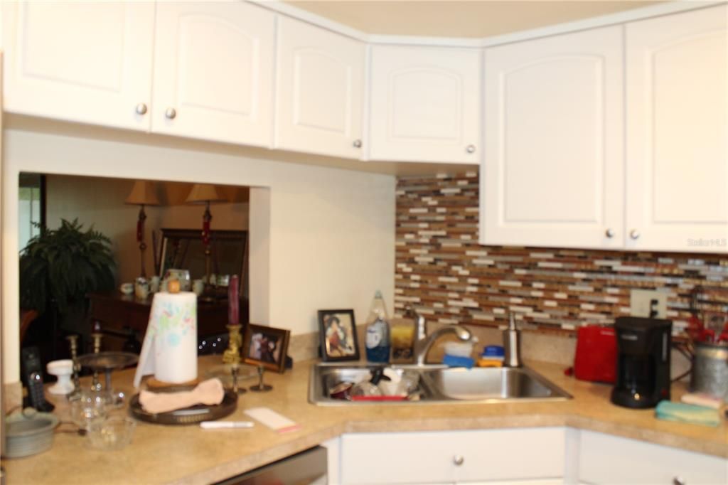 待售: $225,000 (2 贝兹, 2 浴室, 915 平方英尺)