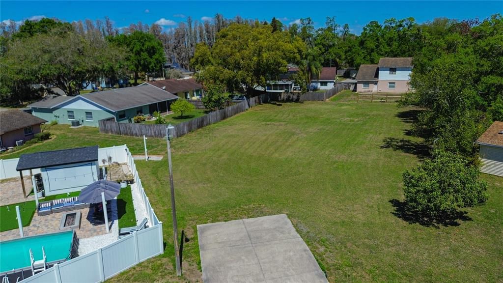 Activo con contrato: $125,000 (0.36 acres)