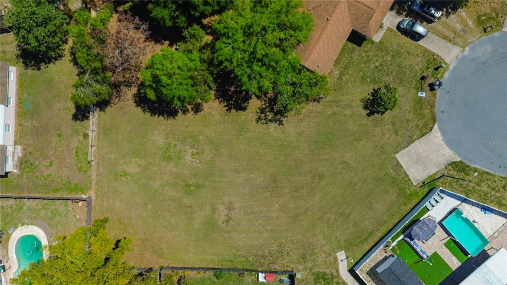 Activo con contrato: $125,000 (0.36 acres)