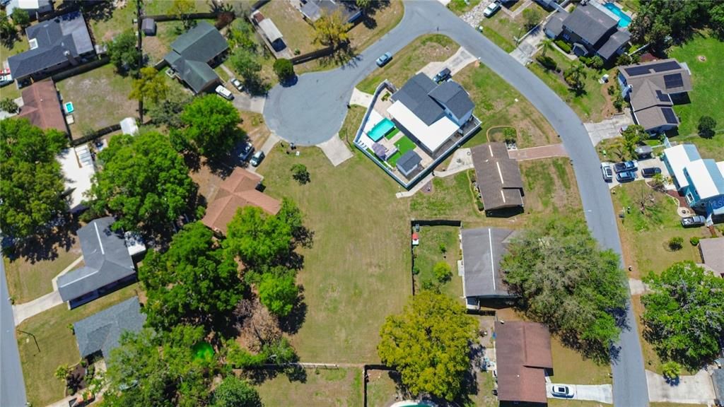 Activo con contrato: $125,000 (0.36 acres)