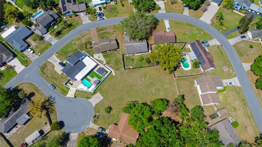 Activo con contrato: $125,000 (0.36 acres)