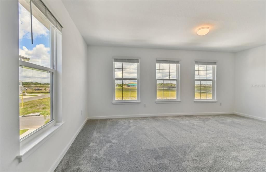 Active With Contract: $384,220 (5 beds, 3 baths, 2586 Square Feet)