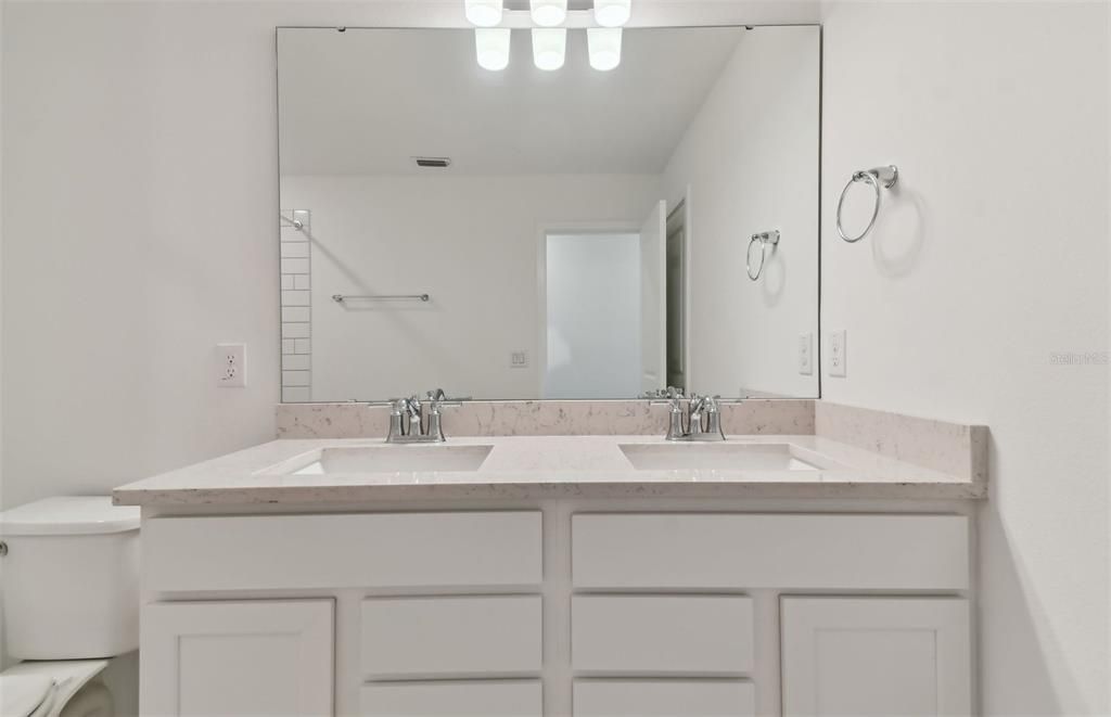 Active With Contract: $384,220 (5 beds, 3 baths, 2586 Square Feet)
