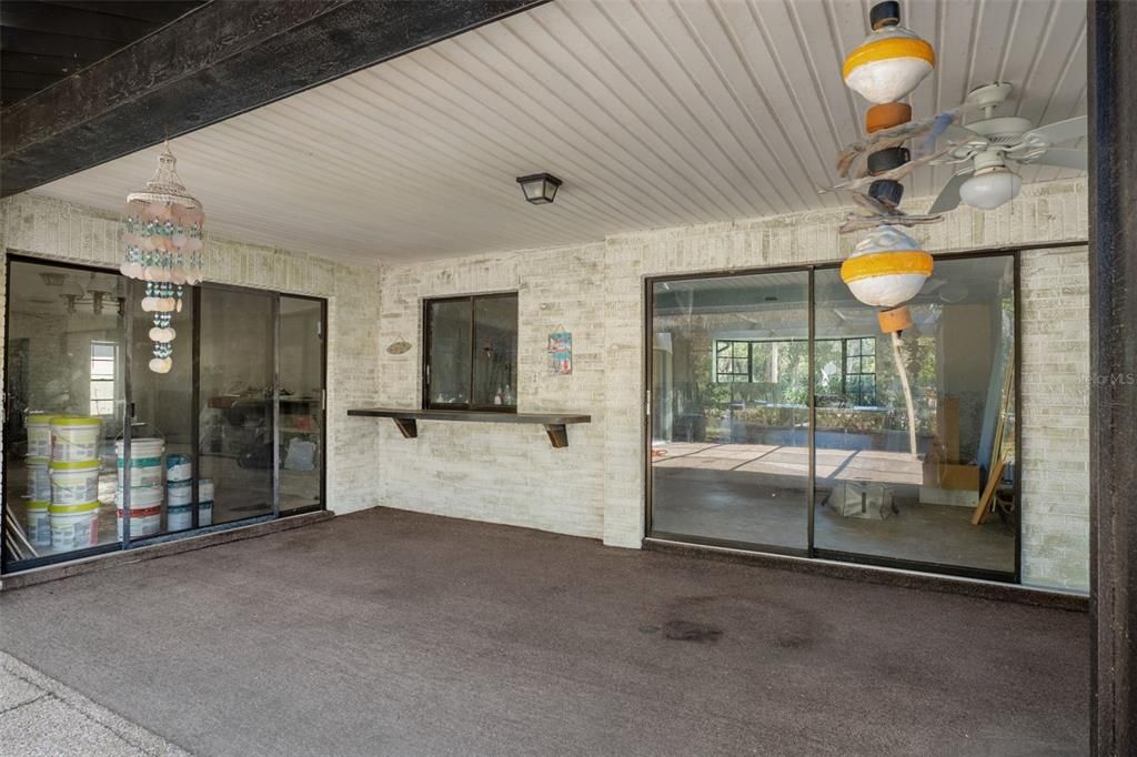 En Venta: $320,000 (3 camas, 2 baños, 2186 Pies cuadrados)