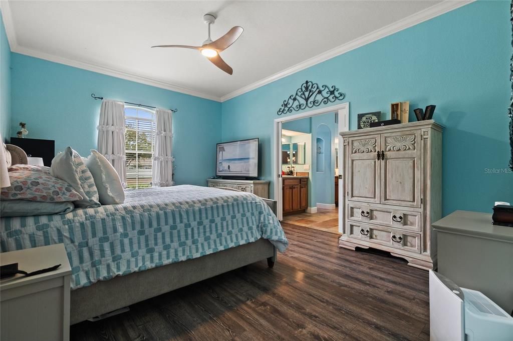 Active With Contract: $850,000 (4 beds, 3 baths, 3365 Square Feet)