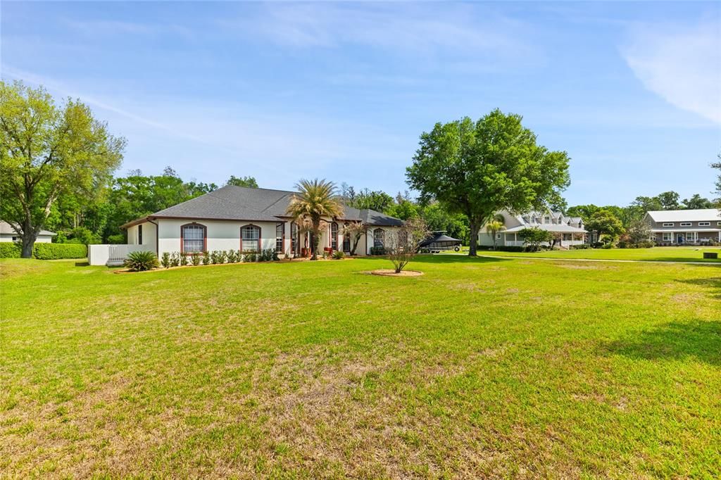 Active With Contract: $850,000 (4 beds, 3 baths, 3365 Square Feet)