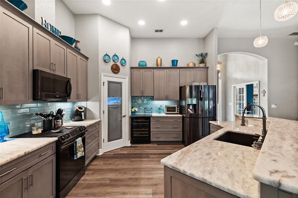 Active With Contract: $850,000 (4 beds, 3 baths, 3365 Square Feet)