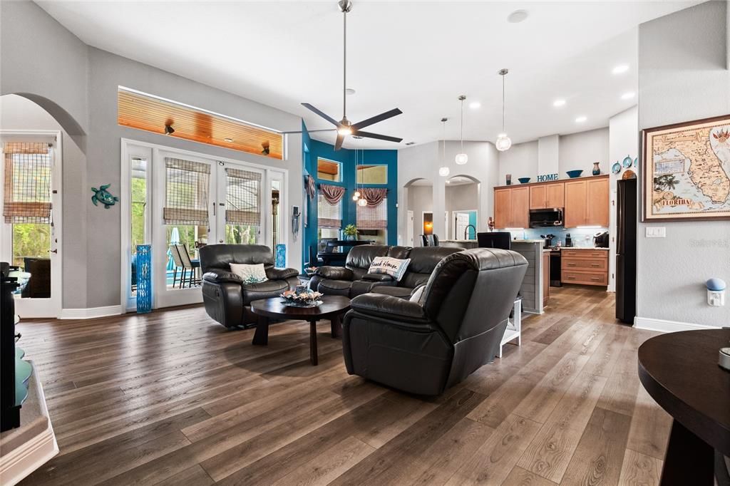 Active With Contract: $850,000 (4 beds, 3 baths, 3365 Square Feet)
