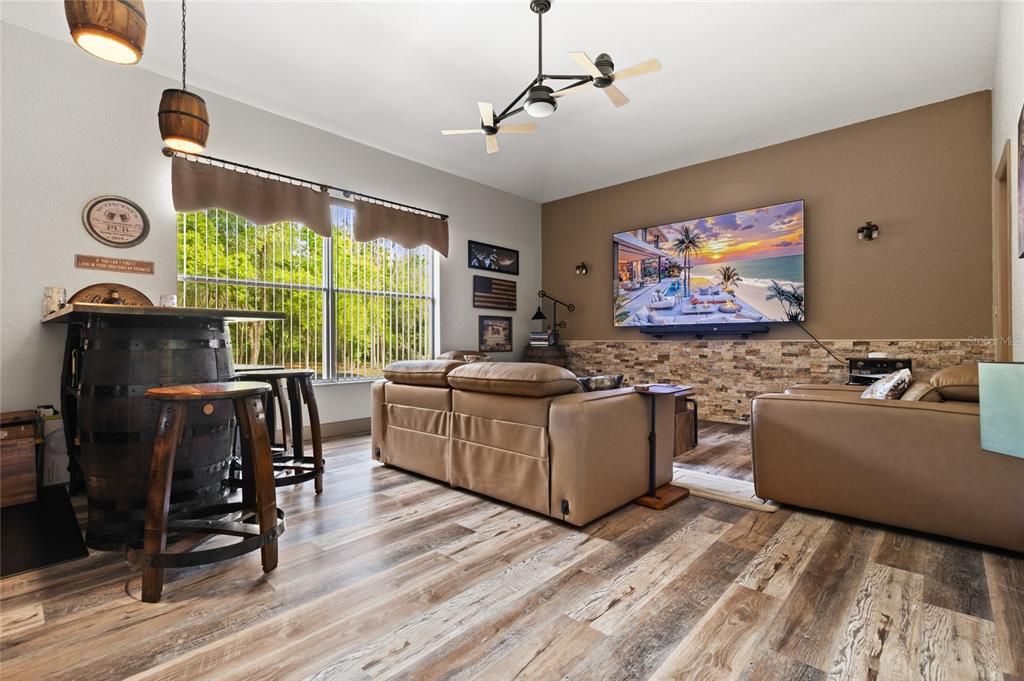 Active With Contract: $850,000 (4 beds, 3 baths, 3365 Square Feet)