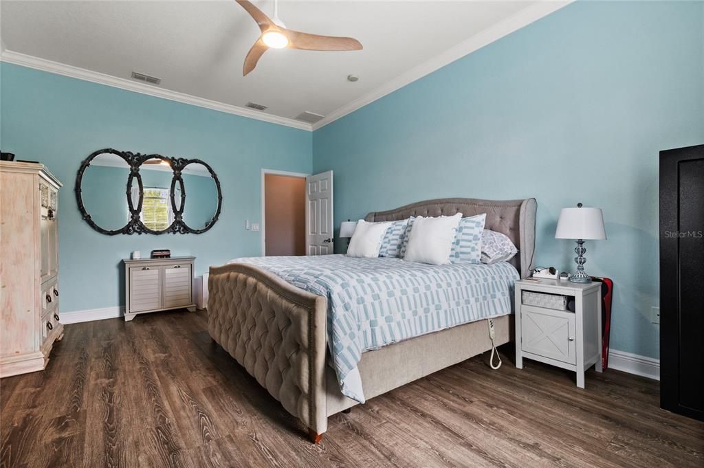 Active With Contract: $850,000 (4 beds, 3 baths, 3365 Square Feet)