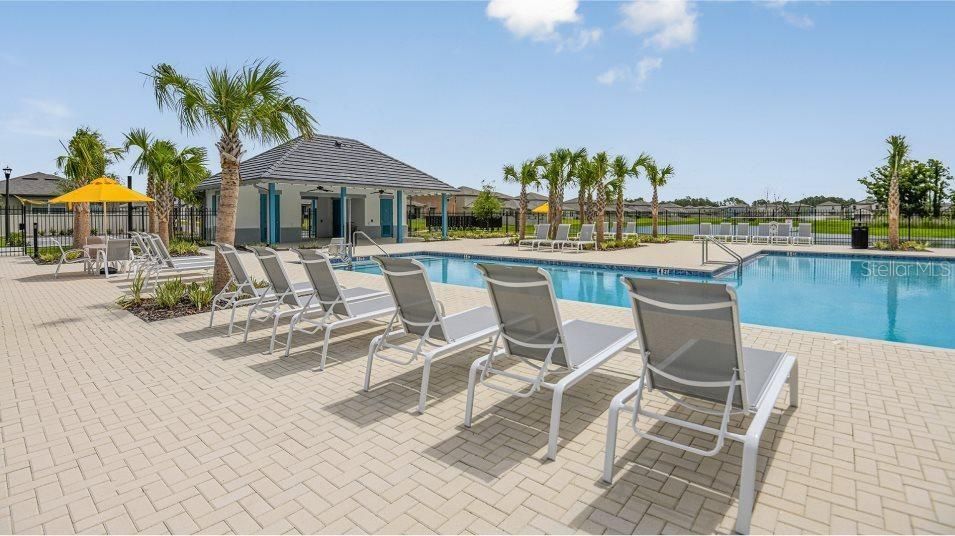 For Sale: $399,900 (5 beds, 2 baths, 2505 Square Feet)