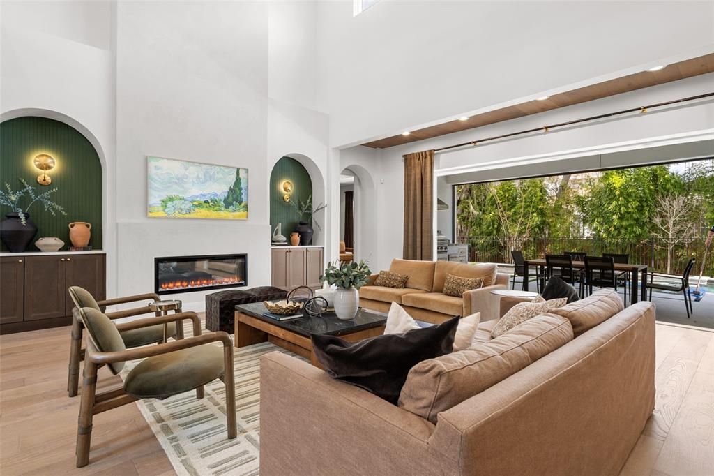 For Sale: $3,500,000 (5 beds, 6 baths, 6241 Square Feet)