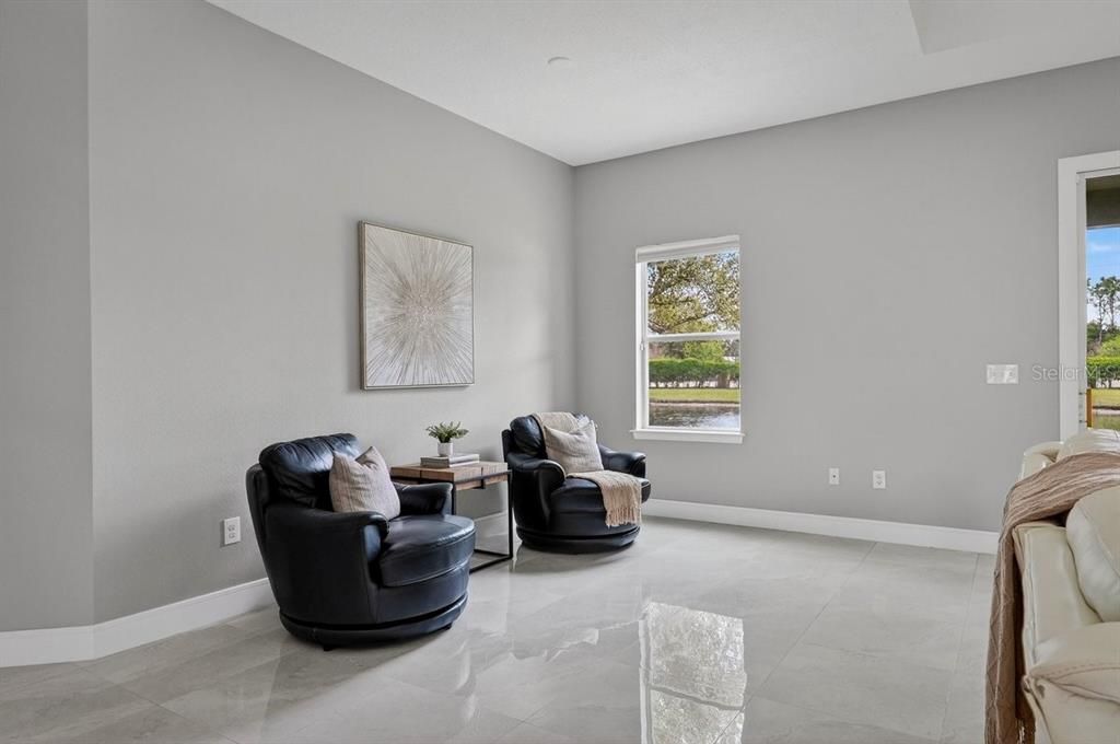 En Venta: $599,999 (5 camas, 3 baños, 3430 Pies cuadrados)