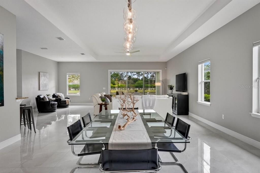 En Venta: $599,999 (5 camas, 3 baños, 3430 Pies cuadrados)