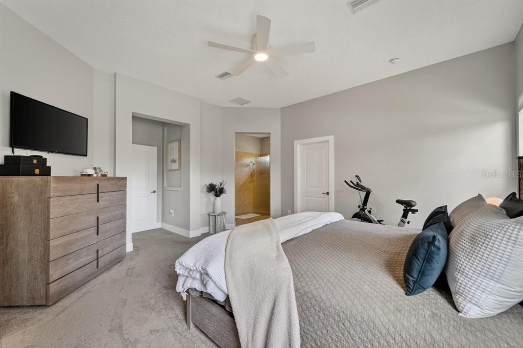 En Venta: $599,999 (5 camas, 3 baños, 3430 Pies cuadrados)