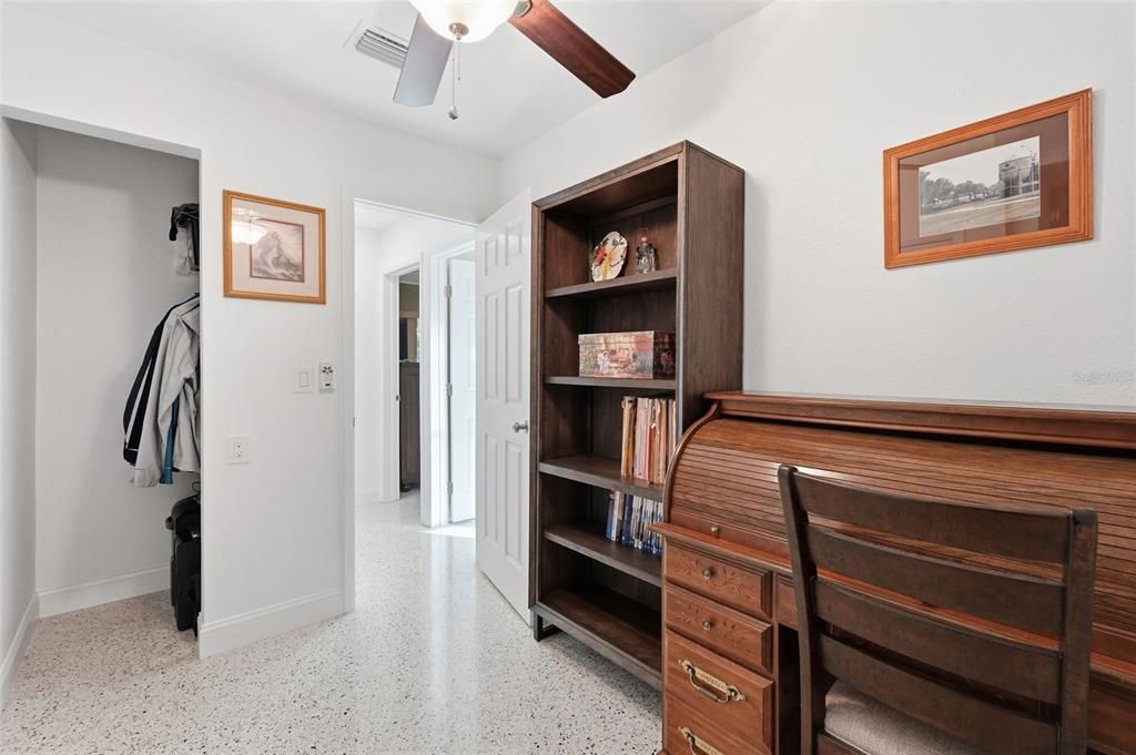 Activo con contrato: $935,000 (3 camas, 3 baños, 1748 Pies cuadrados)