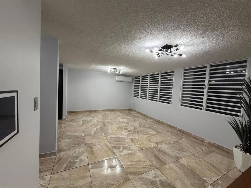 В аренду: $1,800 (2 спален, 1 ванн, 0 Квадратных фут)