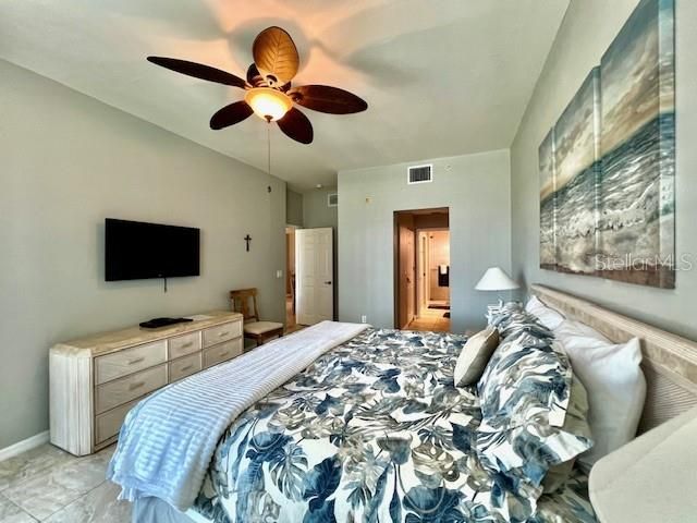 В аренду: $1,850 (2 спален, 2 ванн, 1141 Квадратных фут)