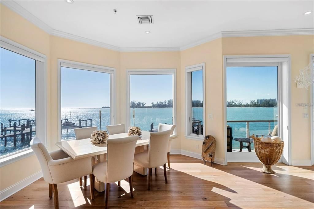 En Venta: $12,900,000 (5 camas, 6 baños, 5273 Pies cuadrados)