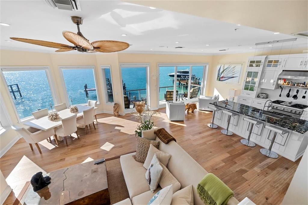 En Venta: $12,900,000 (5 camas, 6 baños, 5273 Pies cuadrados)