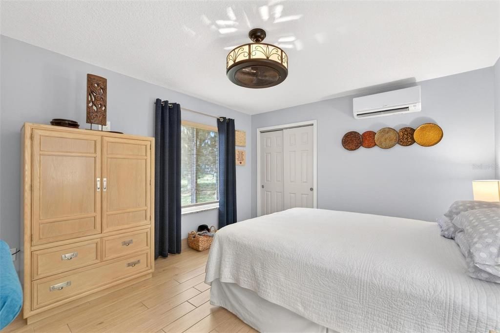 En Venta: $1,100,000 (4 camas, 4 baños, 2718 Pies cuadrados)
