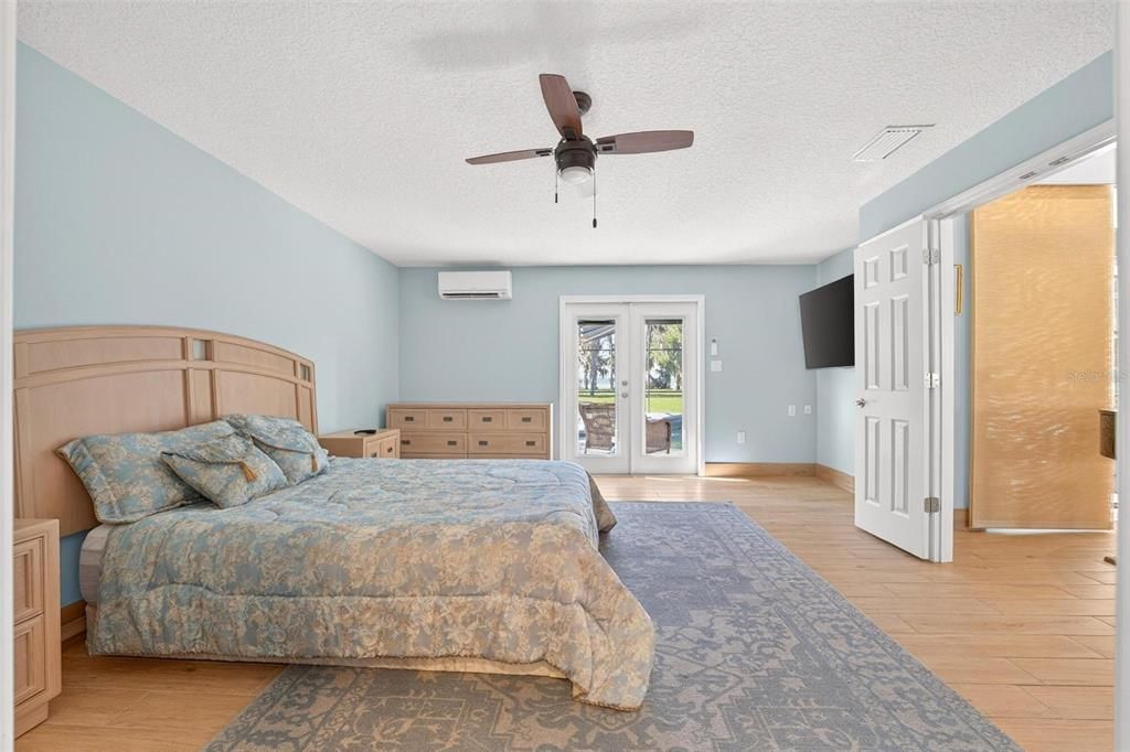 En Venta: $1,100,000 (4 camas, 4 baños, 2718 Pies cuadrados)