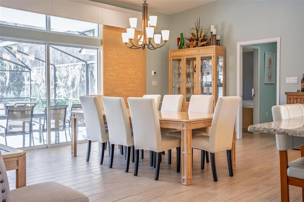 En Venta: $1,100,000 (4 camas, 4 baños, 2718 Pies cuadrados)