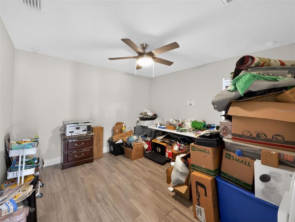 En Venta: $445,000 (4 camas, 3 baños, 1857 Pies cuadrados)