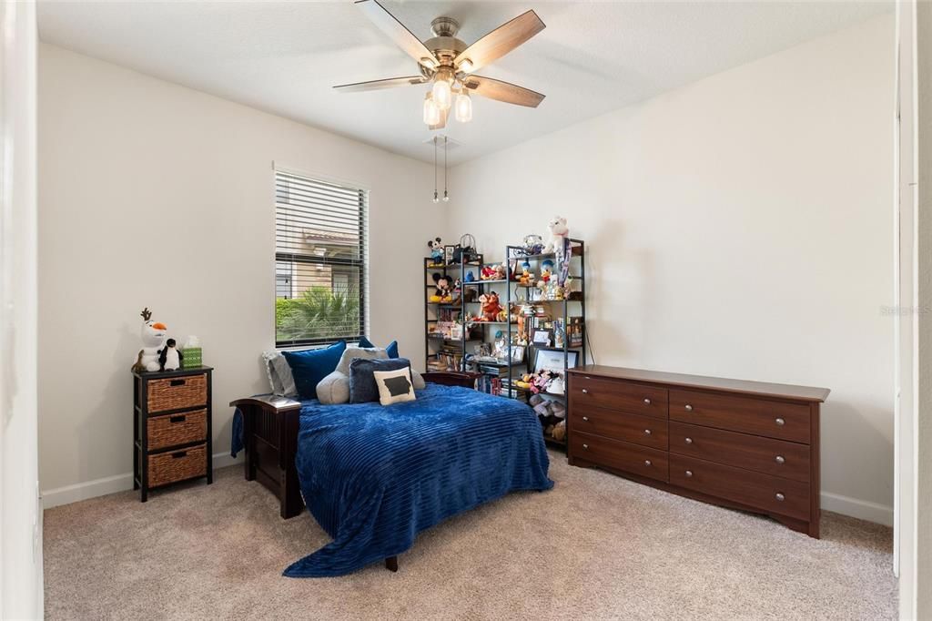 Active With Contract: $244,500 (2 beds, 2 baths, 1409 Square Feet)