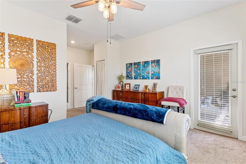 Active With Contract: $244,500 (2 beds, 2 baths, 1409 Square Feet)
