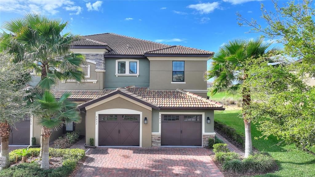 Active With Contract: $244,500 (2 beds, 2 baths, 1409 Square Feet)