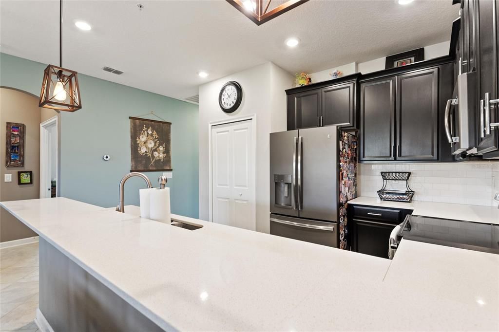 Active With Contract: $244,500 (2 beds, 2 baths, 1409 Square Feet)