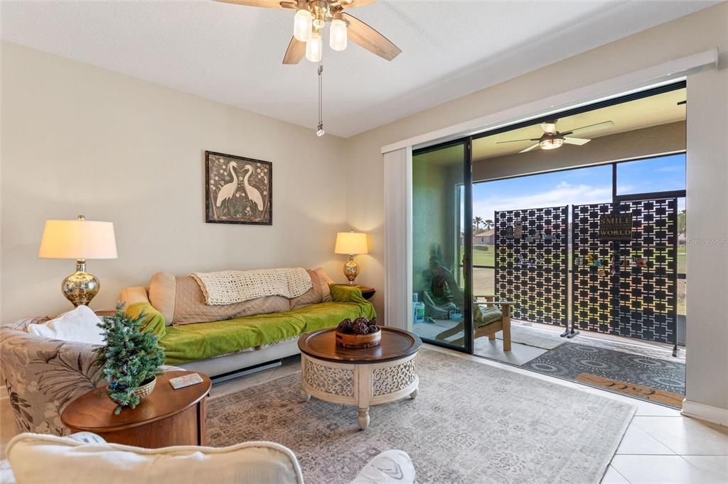 Active With Contract: $244,500 (2 beds, 2 baths, 1409 Square Feet)
