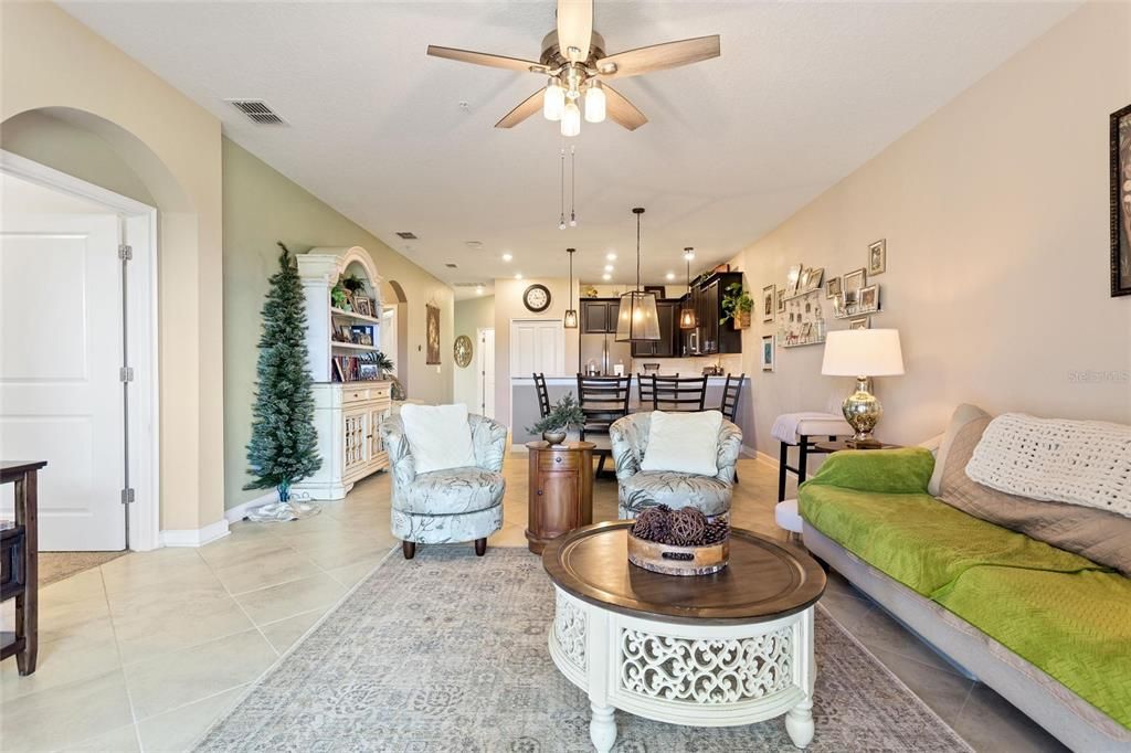 Active With Contract: $244,500 (2 beds, 2 baths, 1409 Square Feet)