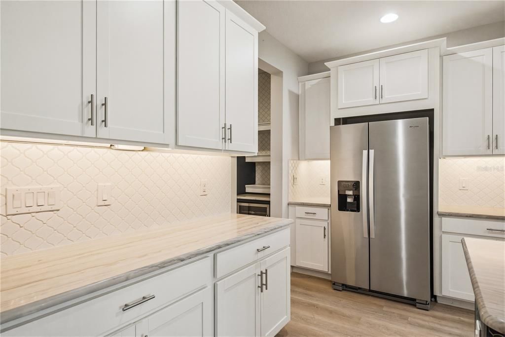 На продажу: $369,000 (3 спален, 2 ванн, 1667 Квадратных фут)