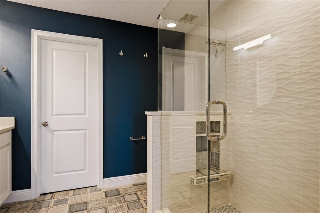 На продажу: $369,000 (3 спален, 2 ванн, 1667 Квадратных фут)