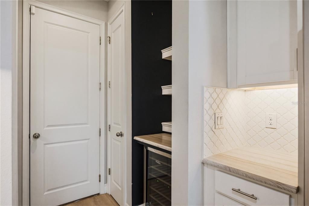 На продажу: $369,000 (3 спален, 2 ванн, 1667 Квадратных фут)