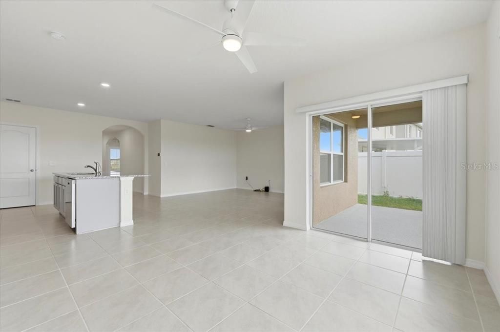 Active With Contract: $314,999 (3 beds, 2 baths, 1711 Square Feet)