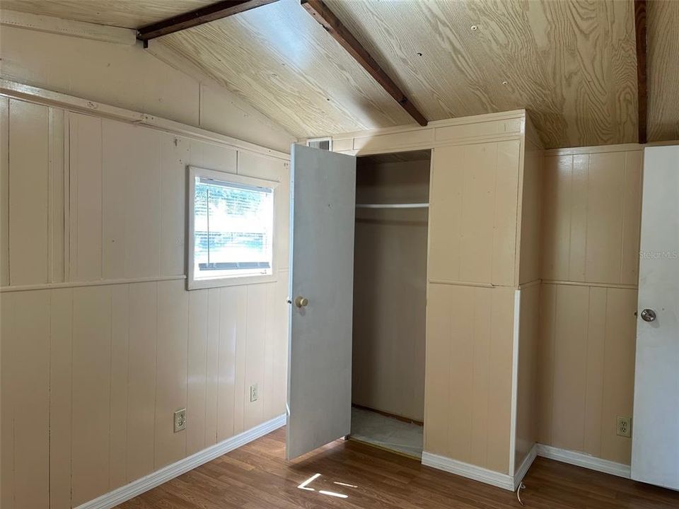 На продажу: $100,000 (2 спален, 1 ванн, 672 Квадратных фут)