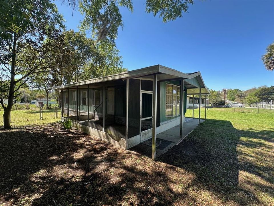 На продажу: $100,000 (2 спален, 1 ванн, 672 Квадратных фут)