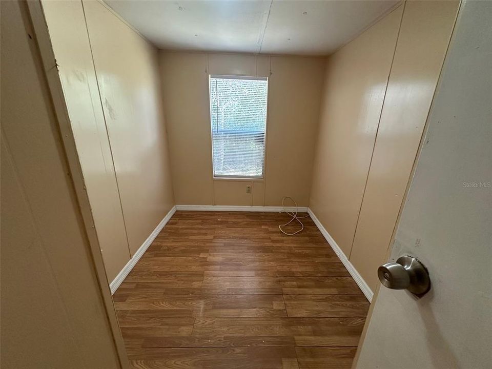 На продажу: $100,000 (2 спален, 1 ванн, 672 Квадратных фут)